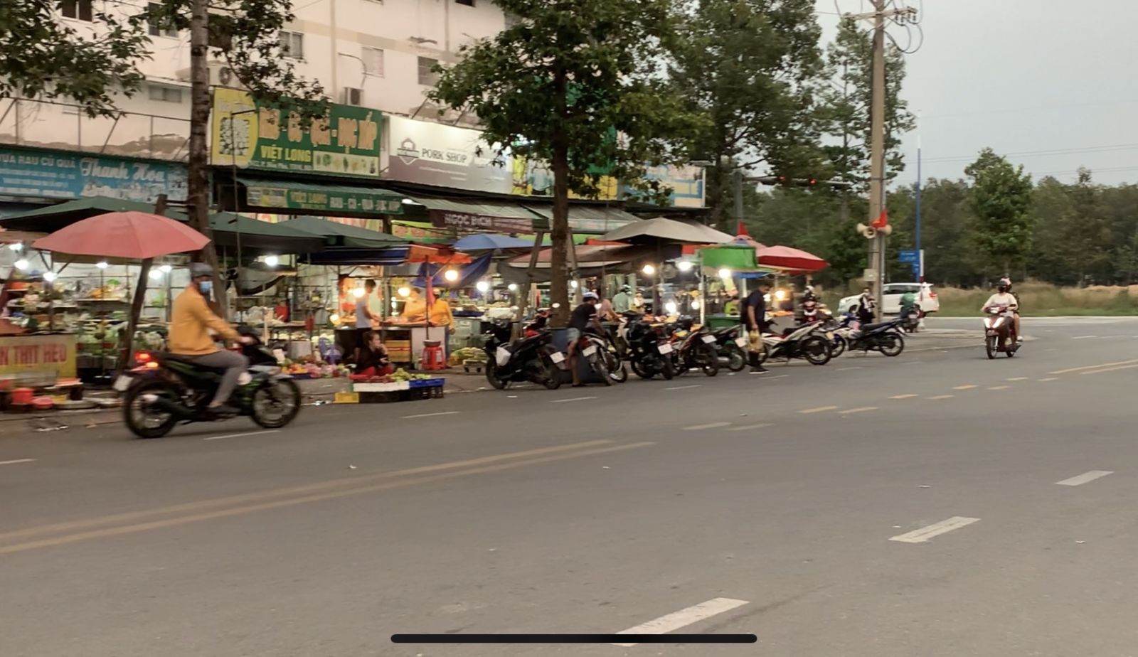 Đất nền mặt tiền đường D27 Hòa Lợi